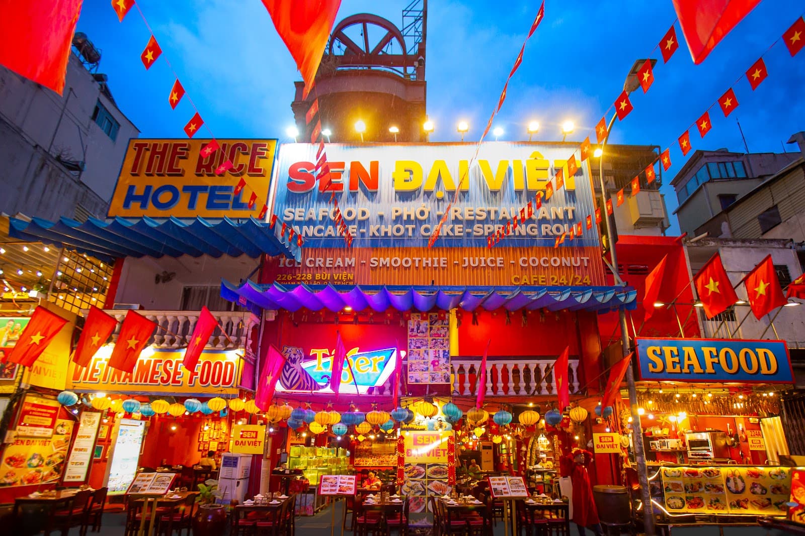 Sen Đại Việt Restaurant - Seafood - Phở hero