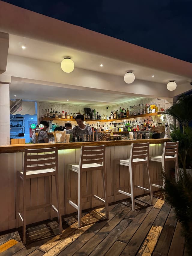 Banana Mama Rooftop Bar & Kitchen Saigon gallery 4