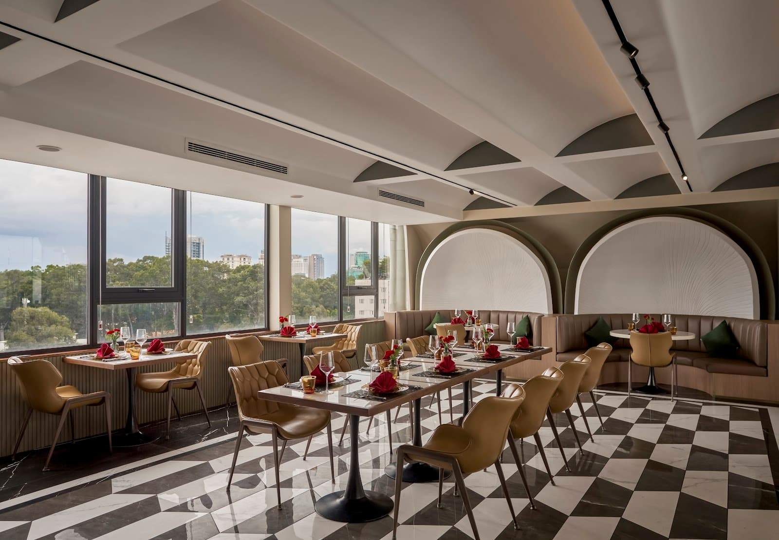 Cloud Nine Restaurant Sai Gon hero