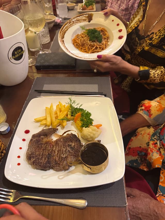 Pandan Leaf Saigon Restaurant & Rooftop Bar gallery 4